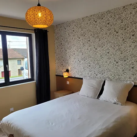 בית נופש 2 Dans Les Remparts A Dun Sur Meuse *