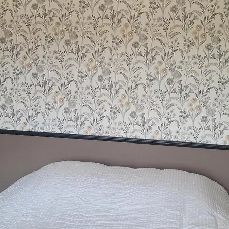 2 Dans Les Remparts A Dun Sur Meuse *