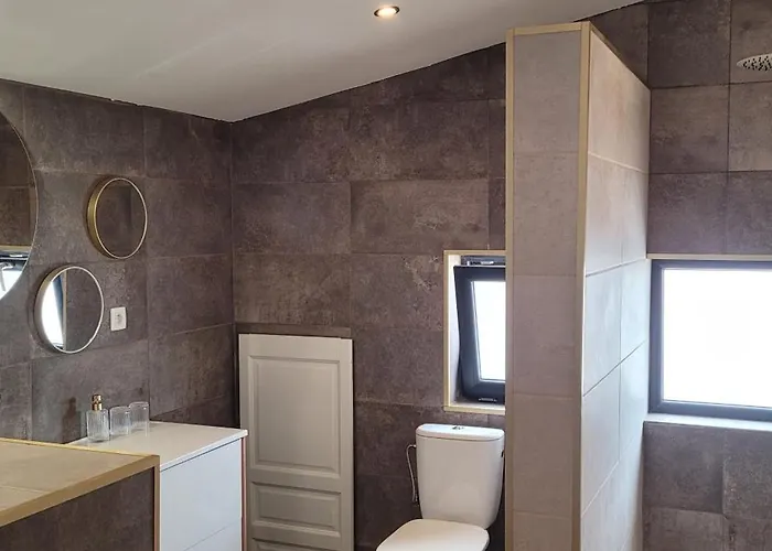 Vakantiehuis 2 Dans Les Remparts A Dun Sur Meuse *